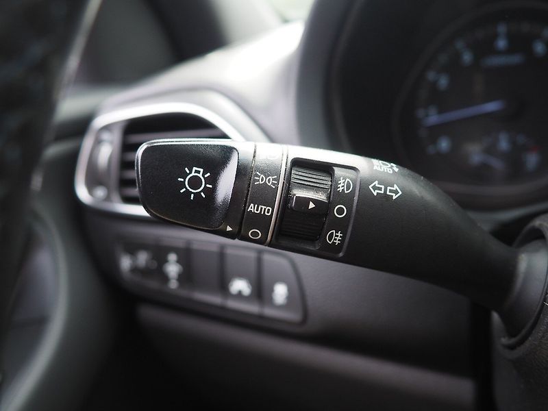 Hyundai i30 1.4-GDI, 103 kW, CZ, Navi - fotka 25 z 47