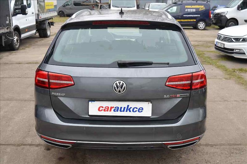 Volkswagen Passat CC (2017) 2,0 BITDI DSG 4-MOTION - fotka 5 z 23