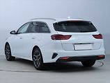 Kia Ceed (2025) Top 1.5 T-GDI - náhled 3