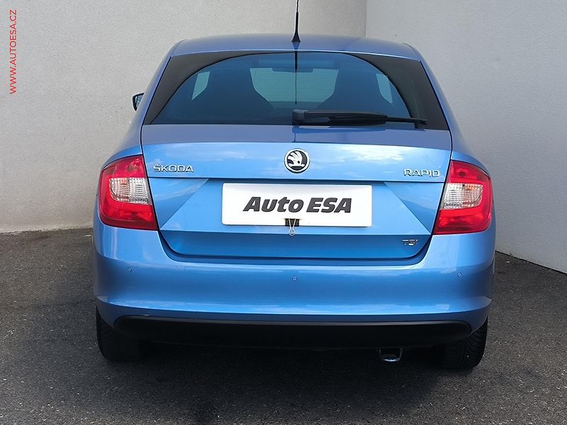 Škoda Rapid (2013) 1.2 TSi, Ambition, park. - fotka 5 z 16