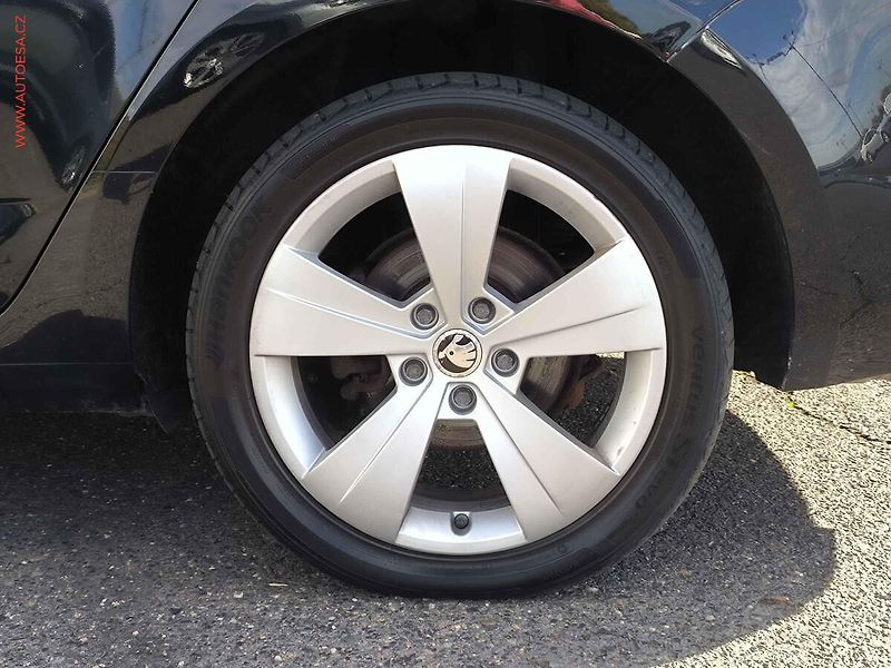 Škoda Octavia (2015) 2.0 TDi, Sport, DSG - fotka 22 z 23