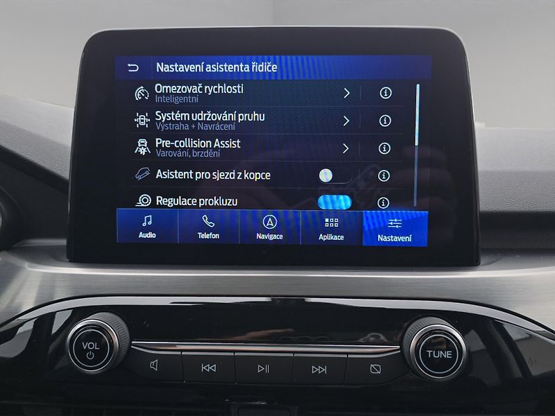 Ford Kuga (2020) Titanium 2.5 PHEV 165kW, Serv. - fotka 22 z 28