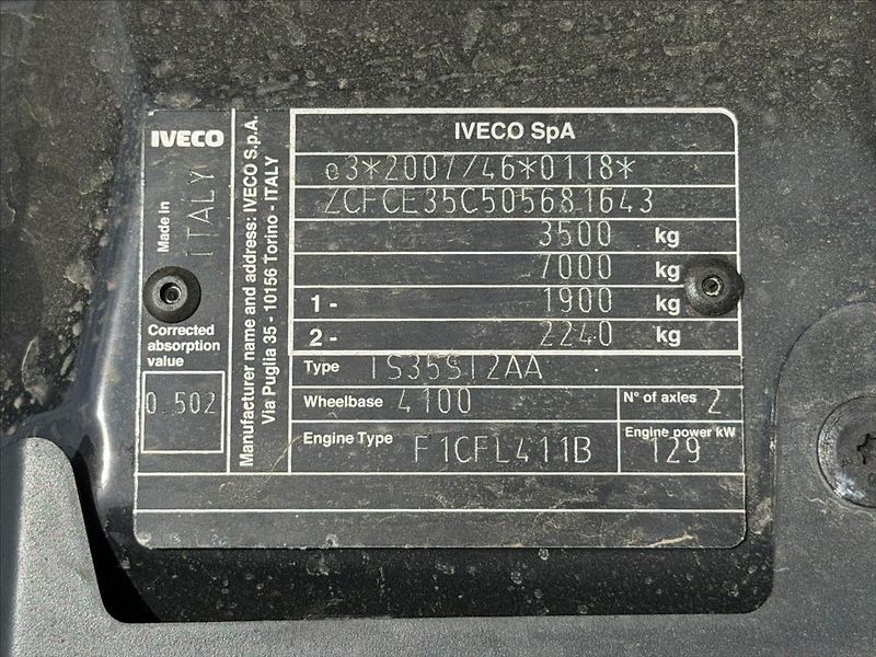 Iveco Daily 3,0 35S18HA8 SKŘÍŇ  ČELO  35s1 - fotka 39 z 39