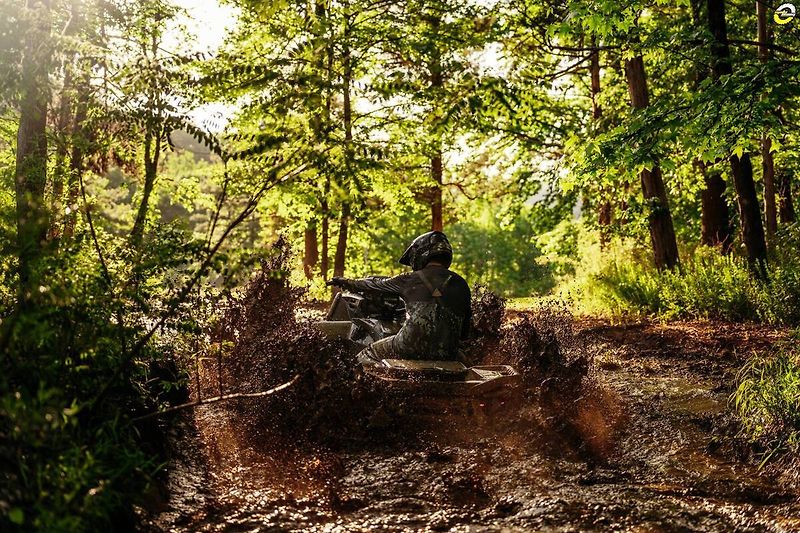 Can-Am Outlander Max 1000 XT-P (2027) 4SVV - OUTLANDER MAX XMR 1000R - fotka 5 z 8