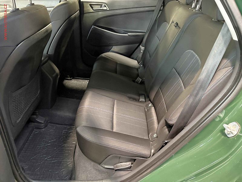 Hyundai Tucson (2017) 2.0 CRDI 4x4, 1.maj,ČR, Klima - fotka 10 z 15