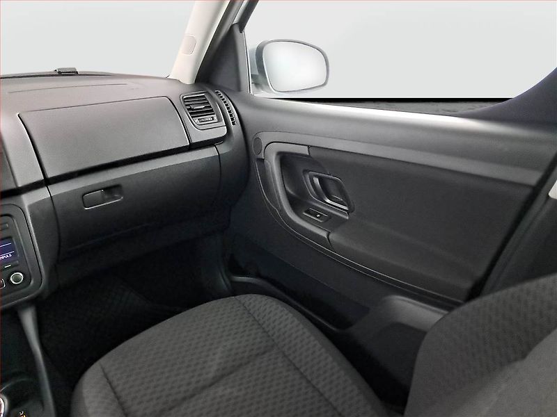 Škoda Roomster (2011) 1.2 TSI, Park. senzory - fotka 8 z 17