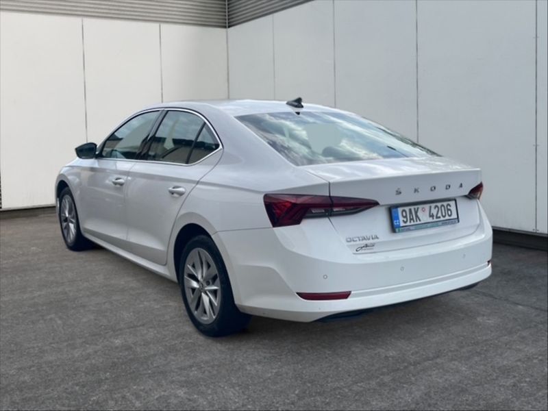 Škoda Octavia 1,5 TSI 110 Style - fotka 4 z 11