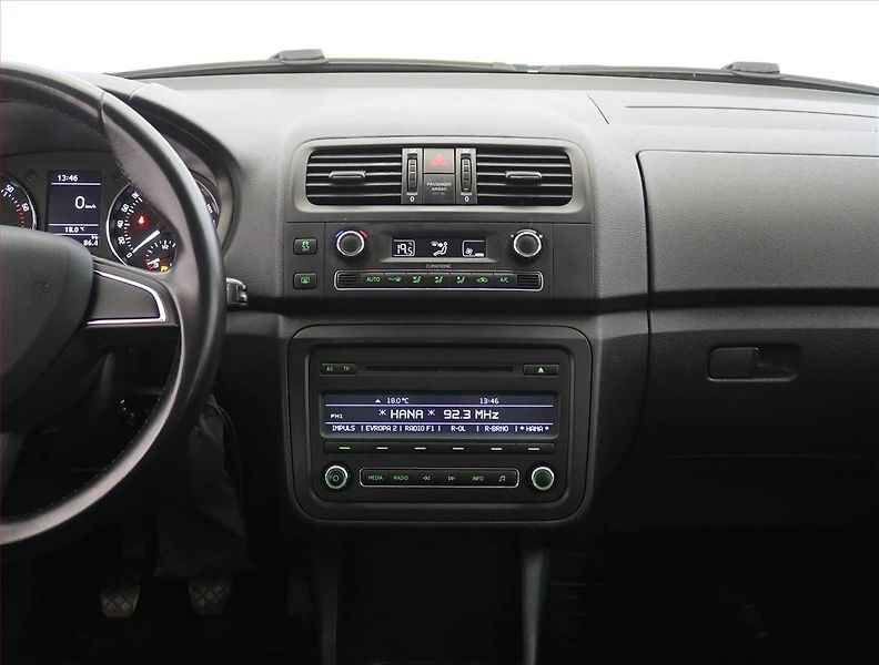 Škoda Fabia (2014) Elegance 1.4 16V, Serv.kniha - fotka 12 z 19