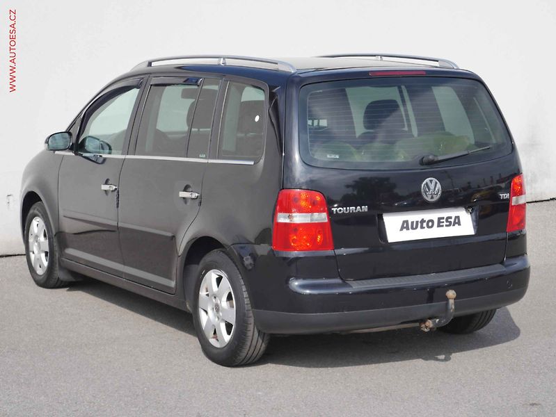 Volkswagen Touran (2006) 1.9 TDi, ČR, AC, temp - fotka 6 z 16