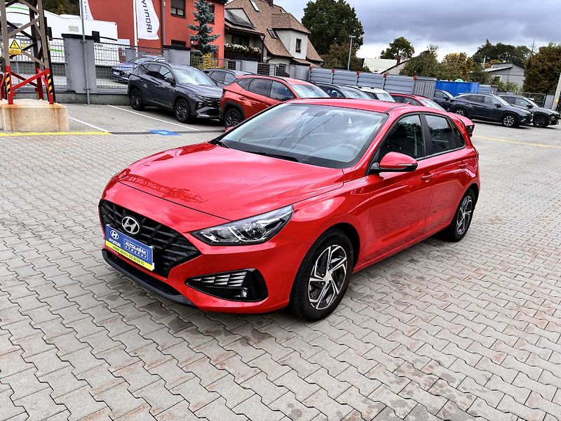 Hyundai i30 1.5DPi 81kW COMFORT 16.000km!! - fotka 3 z 21