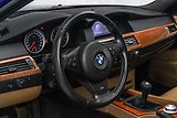 BMW M5 V10 5.0 manuál - náhled 15