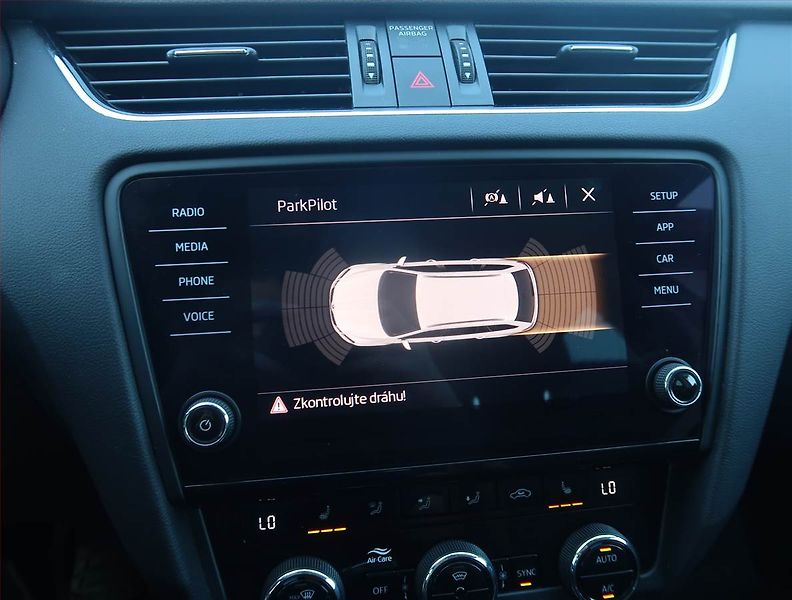Škoda Octavia (2018) Style 1.6 TDI, ČR,1.maj, Kůže - fotka 23 z 23