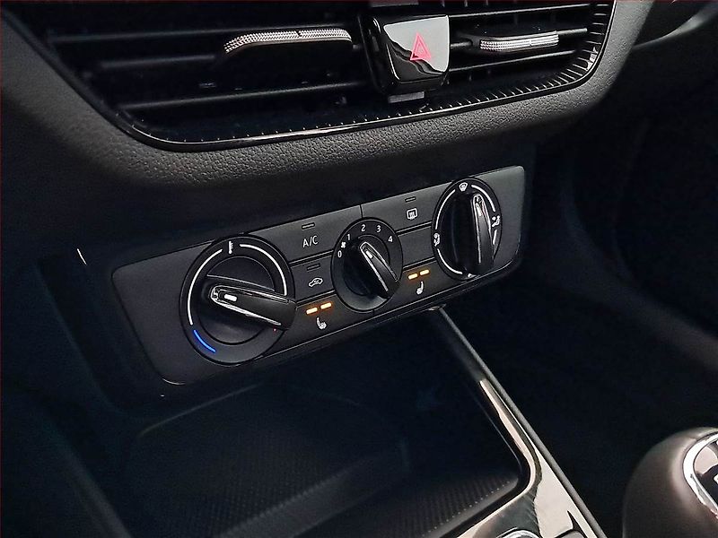 Škoda Fabia (2026) 1.0 TSI, ČR,1.maj, Serv.kniha - fotka 16 z 20