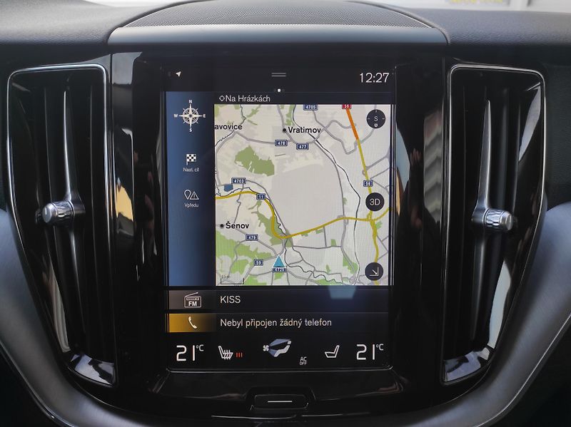 Volvo XC60 2,0 D3 Drive-E, Momentum Pro - fotka 21 z 41