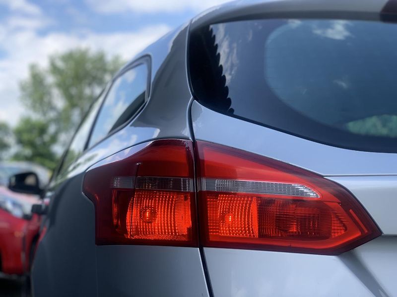 Ford Focus 1.6i PŮVOD ČR odp.DPH ZADÁNO - fotka 35 z 36