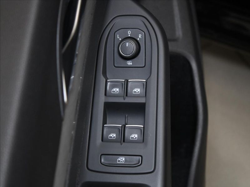 Volkswagen Golf 1,0 TSi DSG Variant 139tkm.ČR - fotka 16 z 21