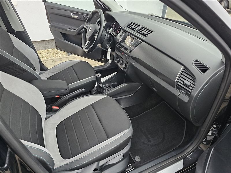 Škoda Fabia III 1,2TSi 66KW Edition - fotka 29 z 43