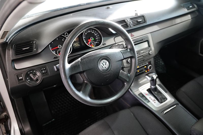 Volkswagen Passat - fotka 13 z 21