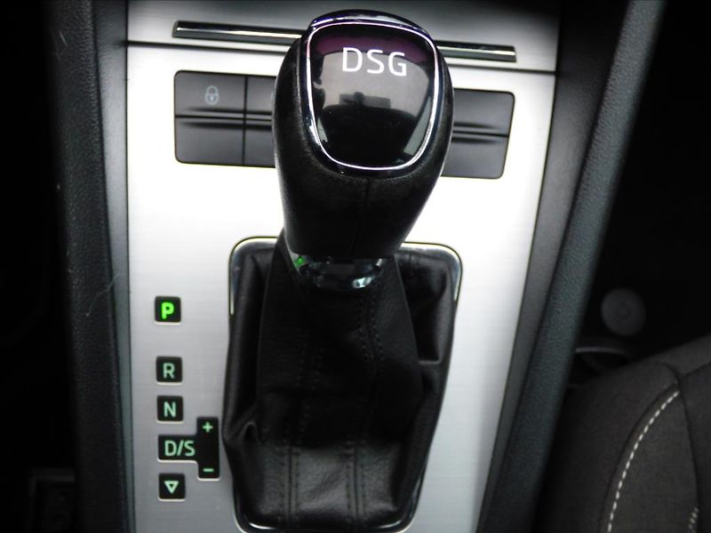 Škoda Octavia 2,0 TDI DSG,LED,Navigace  Ambi - fotka 47 z 55