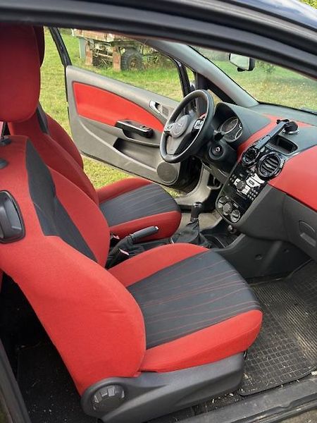 Opel Corsa (2008) - fotka 6 z 10
