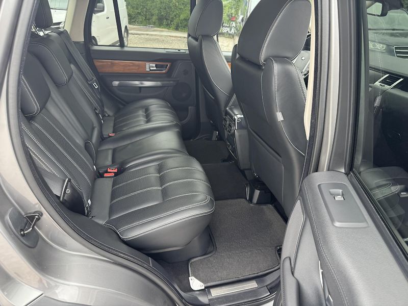 Land Rover Range Rover Sport (2010) 3.0TDV6 HSE - fotka 27 z 38