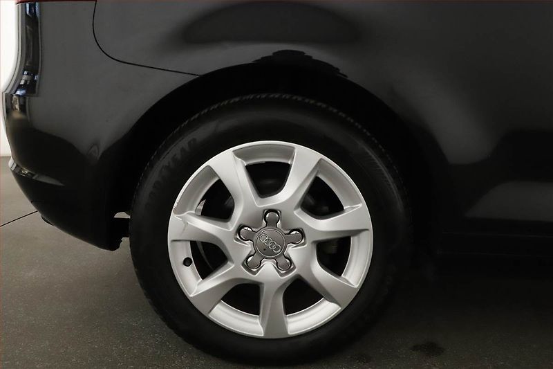 Audi A3 (2011) 1.8 TFSI, Tempomat - fotka 15 z 15