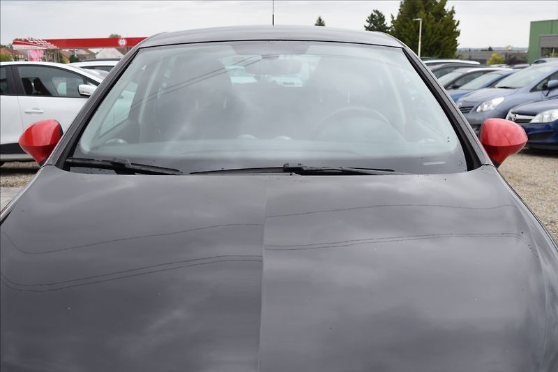 Seat Ibiza 1,2 i 66KW FR-LINE NÍZKÉ KM - fotka 3 z 39