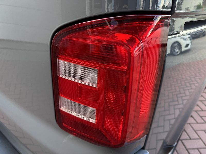 Volkswagen Transporter (2019) 2.0TDi Klima 5Míst Bluetooth - fotka 41 z 49
