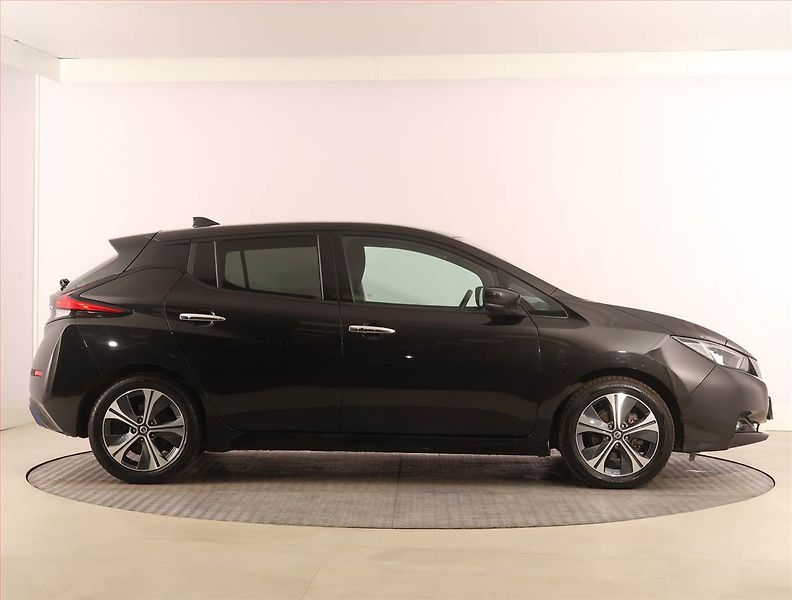 Nissan Leaf (2021) 40 kWh, SoH 91%, Automat - fotka 6 z 25
