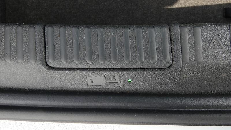 Škoda Superb 2,0 TDI 4x4 140kW L&K - fotka 23 z 30