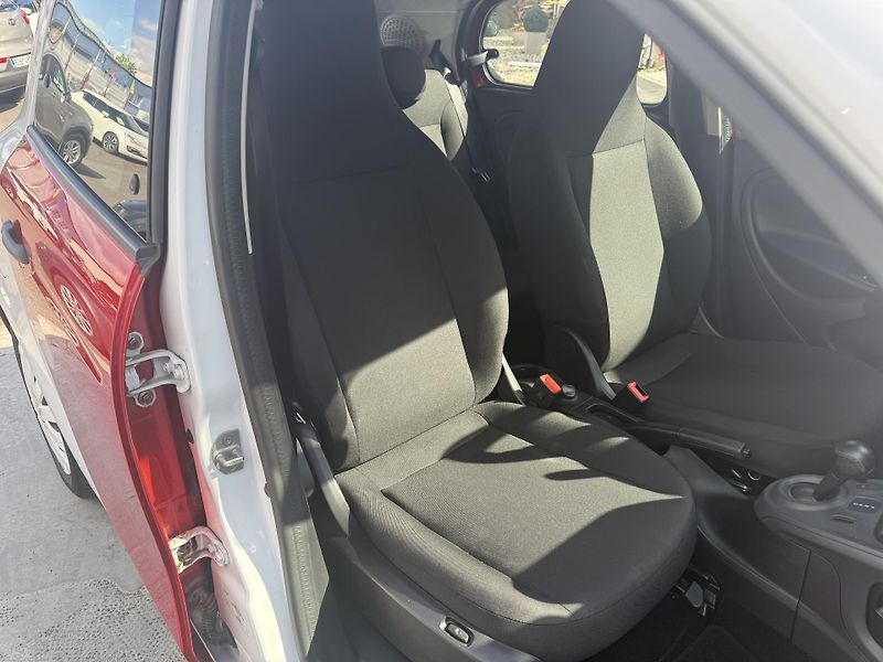 Smart Forfour (2018) EQ plná servisní historie - fotka 16 z 30