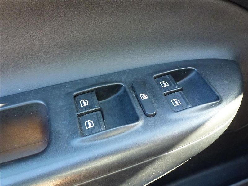Škoda Octavia 2,0 TDI 103KW Black Edition  E - fotka 32 z 51