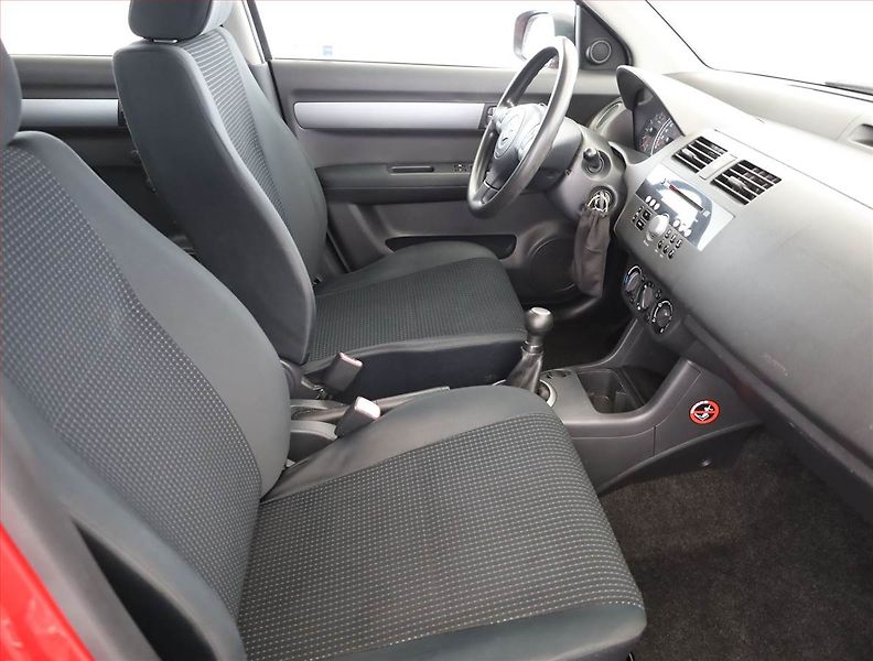 Suzuki Swift (2005) 1.3, po STK, jezdí výborně - fotka 7 z 13