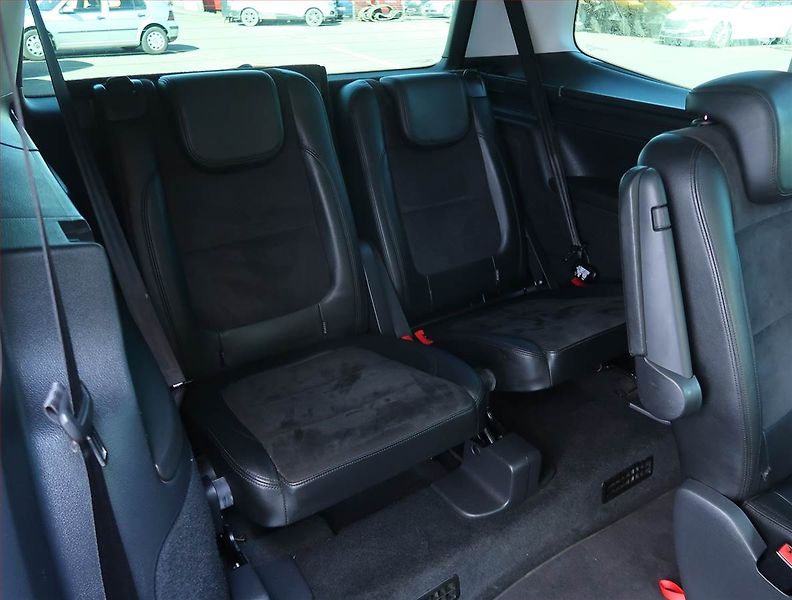 Volkswagen Sharan (2013) Highline 2.0 TDI, Automat - fotka 23 z 24