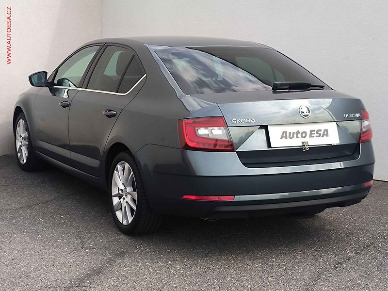 Škoda Octavia (2018) 1.4TSi, 2.maj,ČR, Xenon, navi - fotka 6 z 22