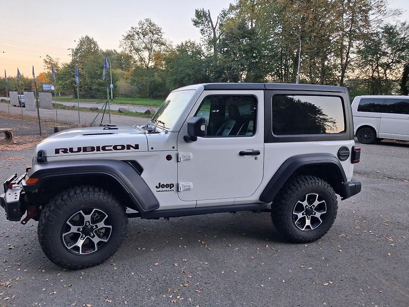 Jeep Wrangler (2021) Rubicon, 1. majitel, ČR - fotka 1 z 62