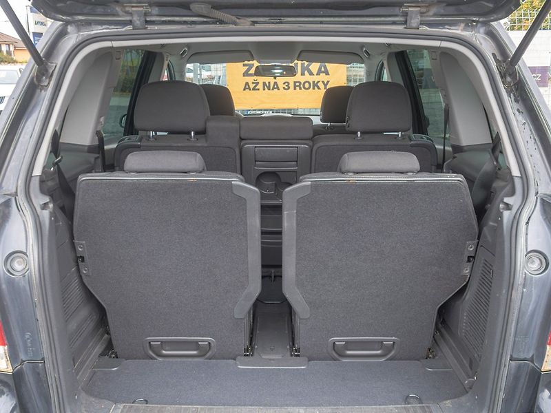 Opel Zafira (2008) 1.9D 88KW - 7 sedadel - fotka 34 z 40