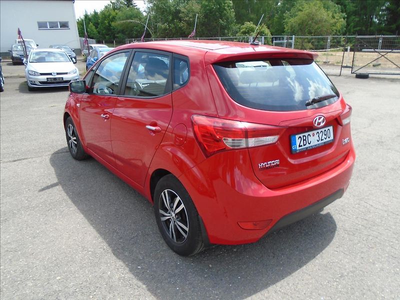 Hyundai ix20 1,6 - fotka 2 z 24