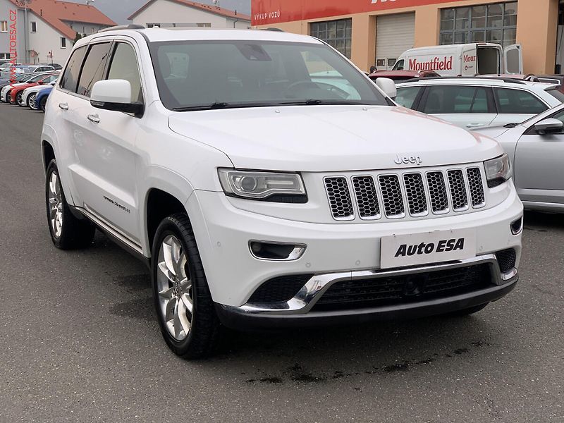 Jeep Grand Cherokee (2013) 3.0 CRD 4x4, AT, panor, kůže - fotografie inzerátu