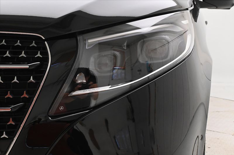 Mercedes-Benz Třídy V 2,0 300D 174kW XL Avantgarde 8 - fotka 31 z 33
