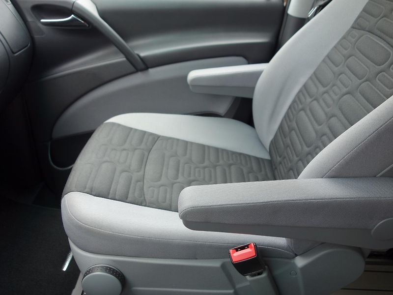 Mercedes-Benz Viano (2013) 3.0 CDI V6/ČR/MARCO POLO/6MÍST - fotka 41 z 123