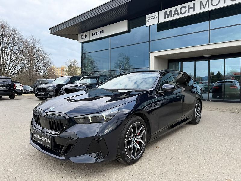 BMW Řada 5 550e xDrive Touring 08/2025 - fotka 4 z 29