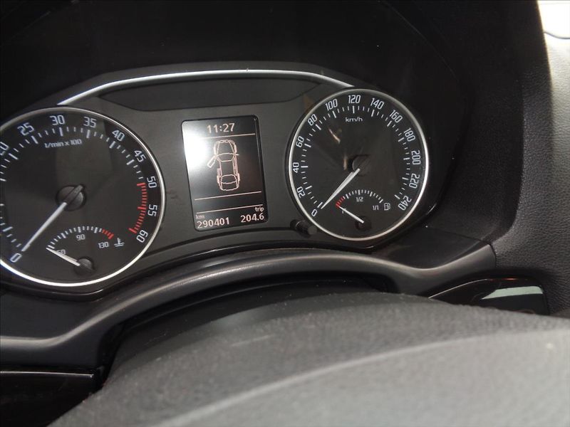 Škoda Octavia 2,0 Laurin Klement - fotka 16 z 19