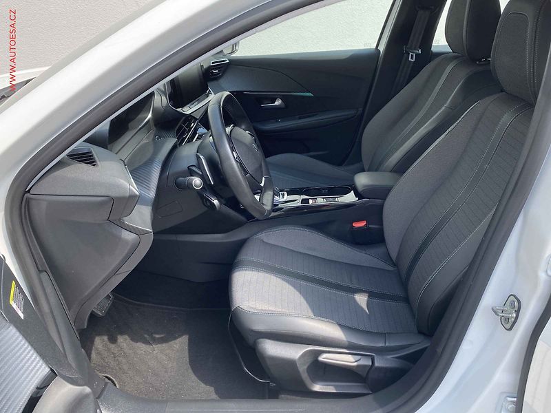 Peugeot 208 (2020) 1.2 PT, Allure, AT - fotka 9 z 18