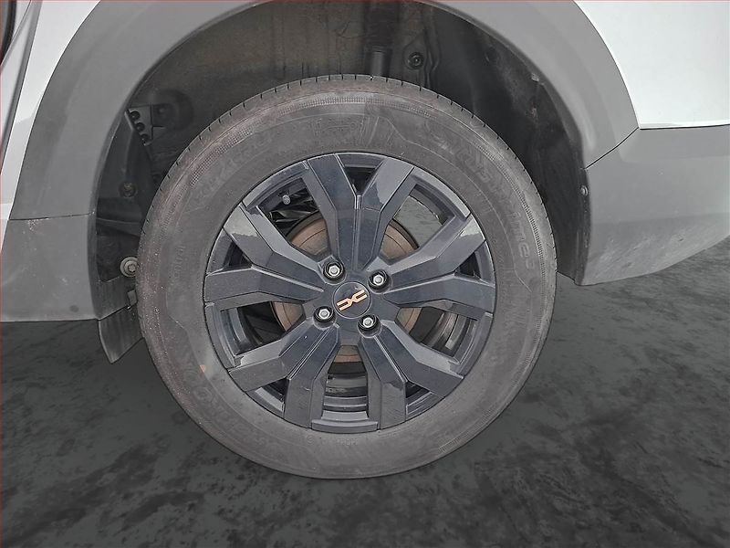 Dacia Jogger (2025) 1.0 TCe - fotka 15 z 21