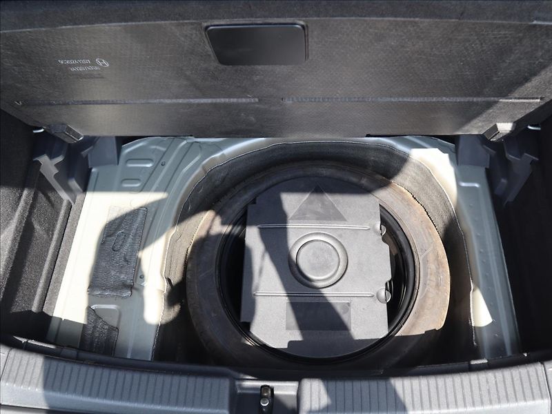 Volkswagen T-Cross 1,0 TSi Style LED Virtuál Kame - fotka 34 z 37