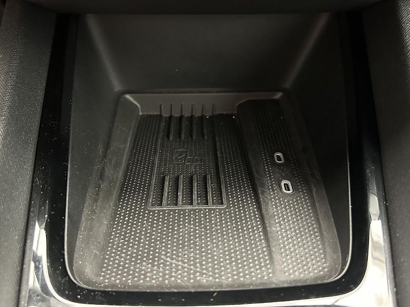 Škoda Octavia 1.5 TSI Top selection - fotka 16 z 29