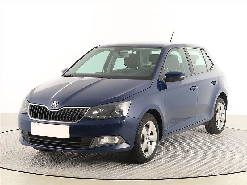 Škoda Fabia (2015) 1.2 TSI, Tempomat - fotka 2 z 17