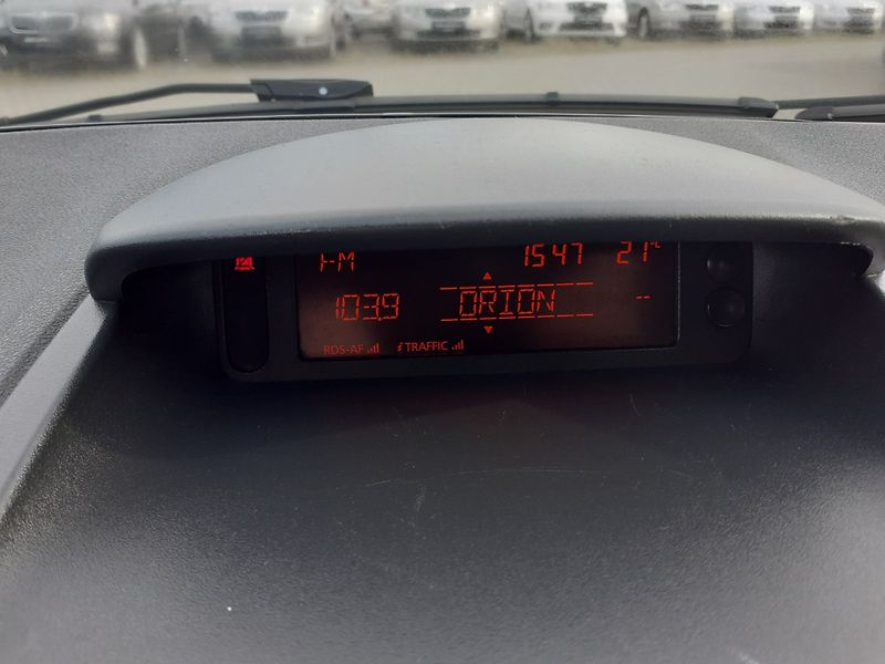 Renault Clio (2009) 1.5 DCi KLIMA - fotka 11 z 20