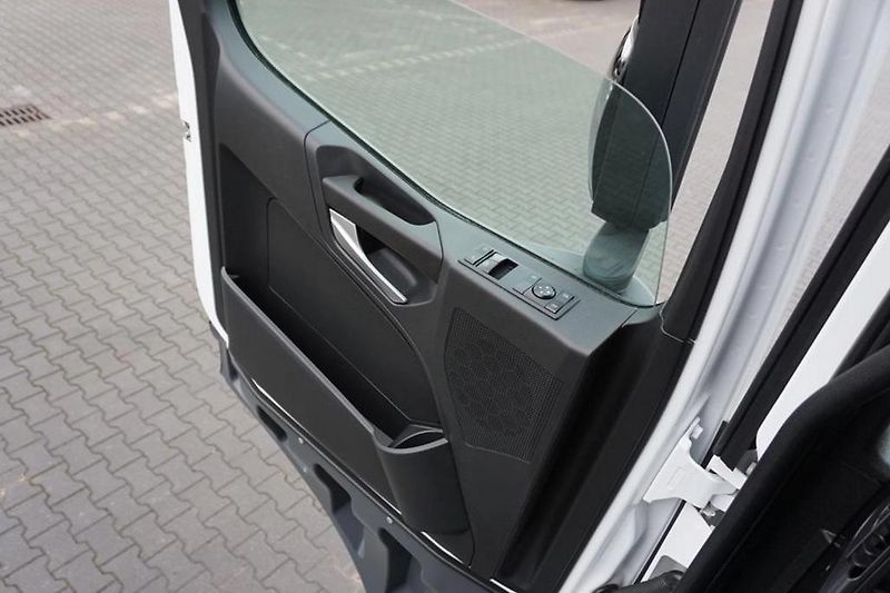 Mercedes-Benz Actros - fotka 14 z 20